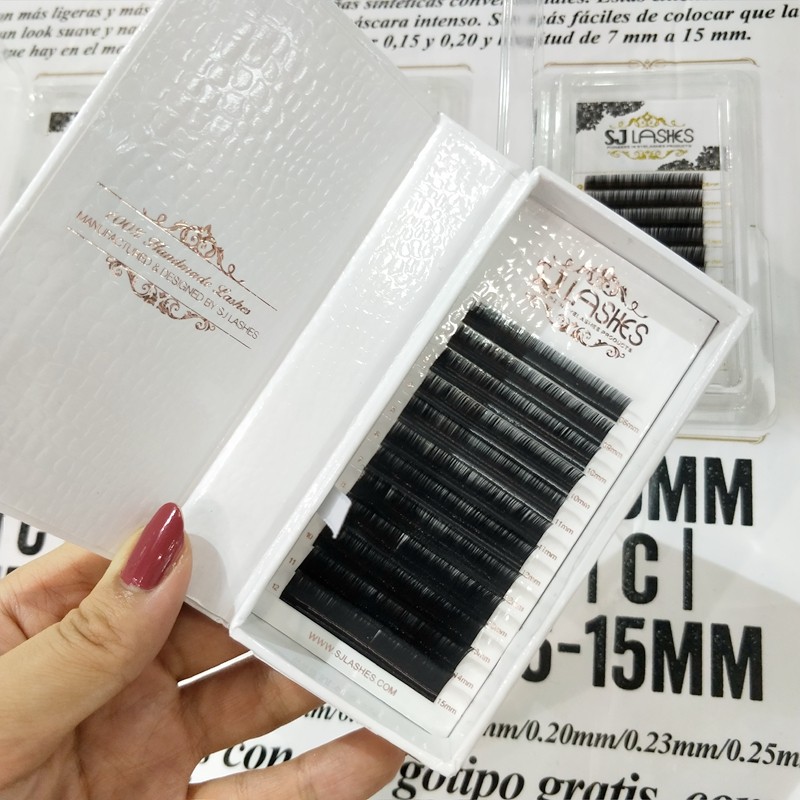 eyelash extensions4.jpg eyelash extensions4.jpg