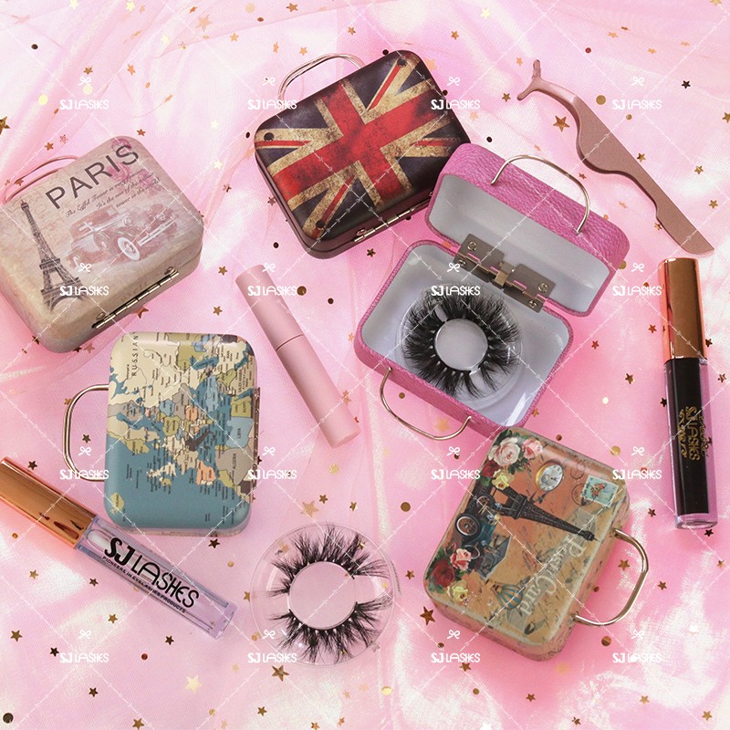 Vintage Mini Suitcase (3).jpg Vintage Mini Suitcase (3).jpg