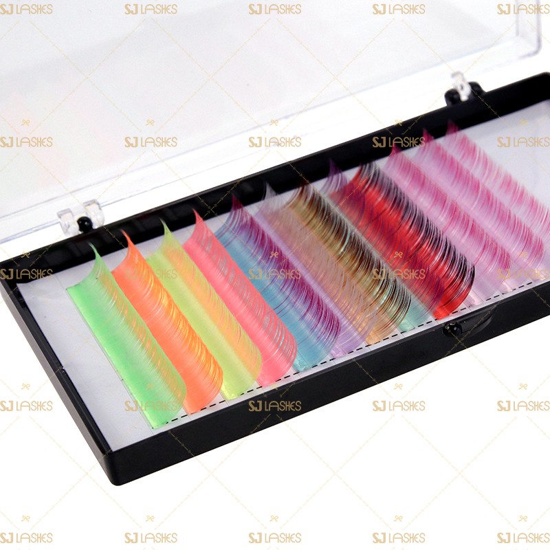 Two-Tone Fluorescent Volume Easy Fanning Colored Lashes