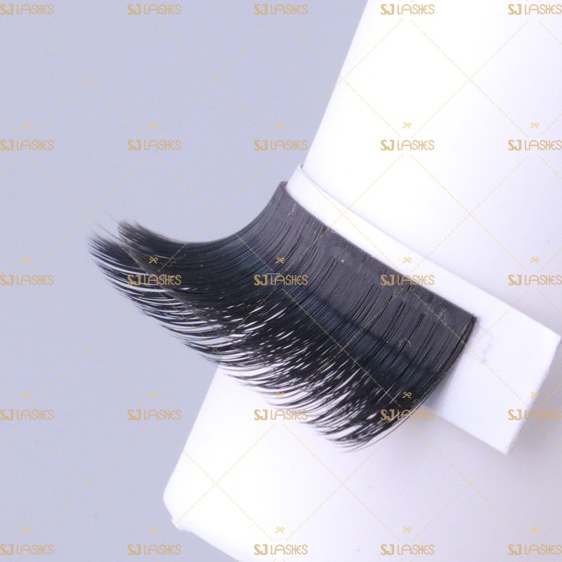 Double-Layered Easy Fanning Lashes with 2 Lengths