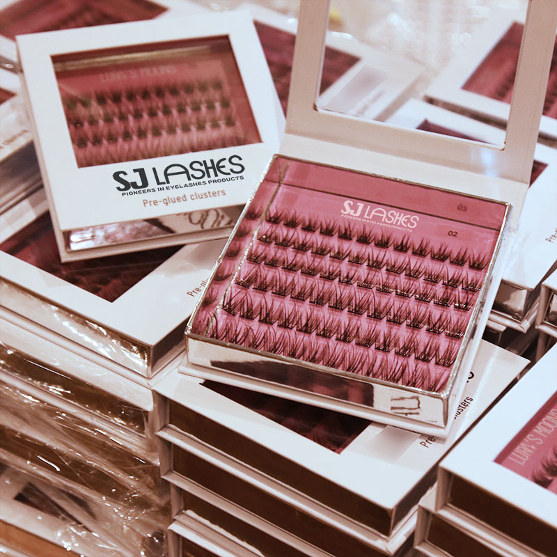 The Future of DIY Lashes: Premium Packaging and Glue-Free Segmented Cluster Trends 2026 The Future of DIY Lashes: Premium Packaging and Glue-Free Segmented Cluster Trends 2026