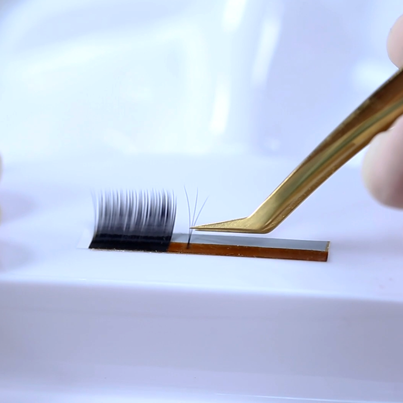 Volume Tweezers for Easy Fanning Lashes Price