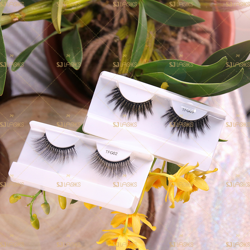 12 Magnets Vegan Silk Lashes #TFG05