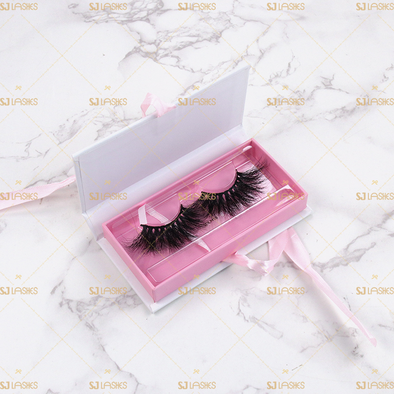 Pink Butterfly Cardboard Eyelash Case with Pink Ribbon and Gold Hanging Chain #SCTL01