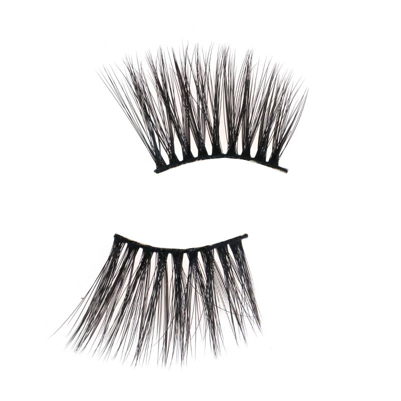 Cat-Eye Look Half Lashes #HMN15